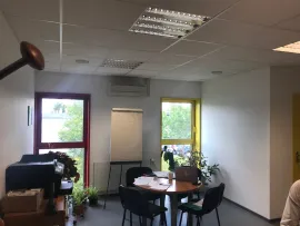 Location À louer – Bureaux de 12 à 80 m² dédiés à la santé au sein du Biopôle de Poitiers