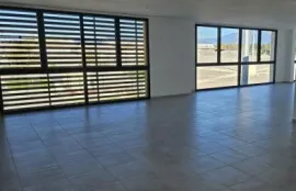Location À louer – Bureaux de 140 m² dans la zone d'activités Terradou à Carpentras – Vau
