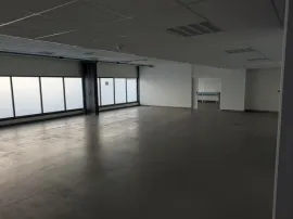 Location À louer – Bureaux de 35, 42 et 73 m² dédiés aux entreprises du secteur des compo
