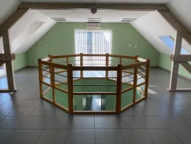Vente À Vendre – Bureaux de 300 m² à Montceau-les-Mines – Saône-et-Loire (71)