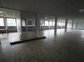Location Bureaux de 270 m² à louer à Neuville-en-Ferrain – Hauts-de-France (Nord)