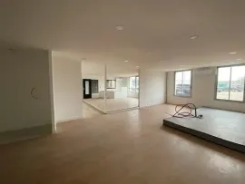 Location À louer – Entrepôt de 436 m² à Sotteville-lès-Rouen – Seine-Maritime (76)