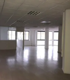 À louer – bureaux non divisibles de 230 m² à Avignon Avignon