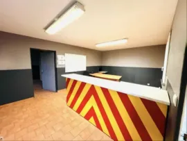 Vente À vendre – Local d'activités de 1 237 m² à Sandouville – Seine-Maritime (76)