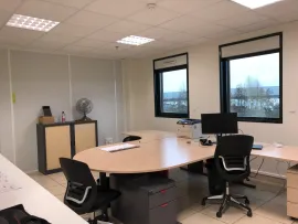 Location À louer – bureaux de 500 m² à Arques