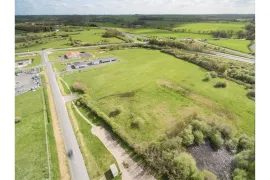 Vente À vendre – 10 hectares de Terrains Industriels divisibles à partir de 2 500 m² à