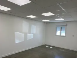 Location À louer – Local d'activités de 170 m² à Carpentras – Vaucluse (84)