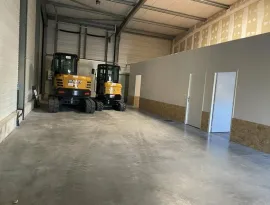 Location À louer – Local d'activités de 170 m² à Carpentras – Vaucluse (84)
