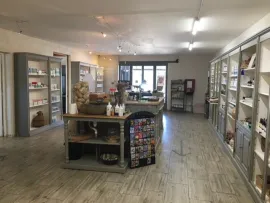 Vente À Vendre – Local d'activités de 470 m² à Mormoiron – Vaucluse (84)