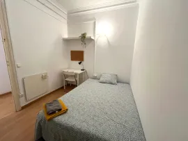 Avinguda de la Riera de Cassoles, Barcelona Barcelona