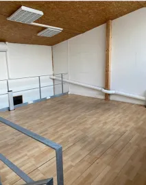 Location À louer – Local d'activités de 215 m² dans le village des métiers d'Avignon – Va