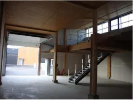 À louer – Local d'activités de 215 m² dans le village des métiers d'Avignon – Va Avignon
