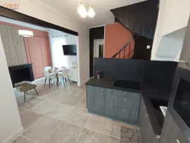 Vente Maison rénovée 3 chambres et cour