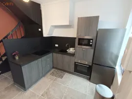 Vente Maison rénovée 3 chambres et cour