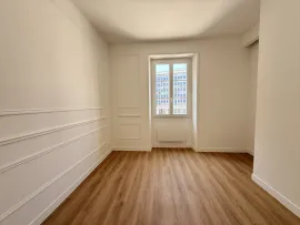 Vente NANTES CENTRE – RUE MERCŒUR – T3 RÉNOVÉ DE 59,75 M² AU 2E ÉTAGE