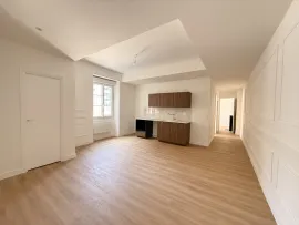 NANTES CENTRE – RUE MERCŒUR – T3 RÉNOVÉ DE 59,75 M² AU 2E ÉTAGE Nantes