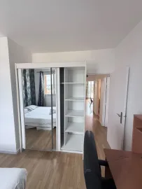 Location Bourg-la-Reine — 3 pièces meublé de 60 m², 8e étage avec ascenseur, à 5 min du RER B