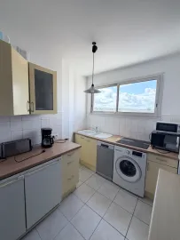 Location Bourg-la-Reine — 3 pièces meublé de 60 m², 8e étage avec ascenseur, à 5 min du RER B