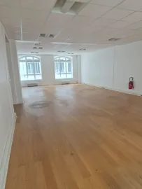 Location Location Bureaux Paris 75010