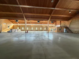 Vente À vendre – Entrepôt de 1 864 m² à Caumont-sur-Durance – Vaucluse (84)