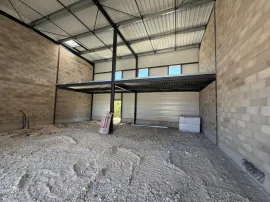 Location À louer – Local d'activités de 194 m² à Vedène – Vaucluse (84)
