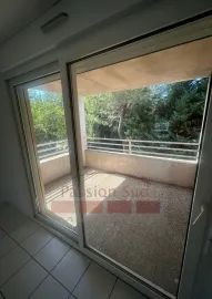 Location Appartement t2 avec terrasse et parking