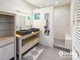 Vente RARE - Maison divisée en 2 appartements