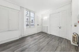 Location Location Bureaux Paris 75008