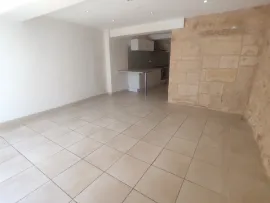 Maison T4 Libre à Branne Branne