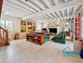 Vente La Celle St Cloud, demeure bourgeoise 238 m² avec jardin à 8mn