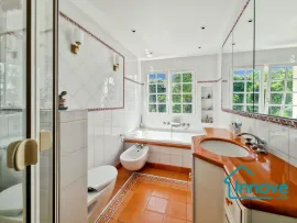Vente La Celle St Cloud, demeure bourgeoise 238 m² avec jardin à 8mn