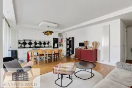 Vente AU COEUR DE PASSY/GRAND BALCON.