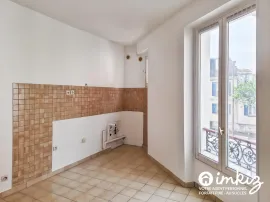 Vente 2P traversant, beau potentiel à Vincennes