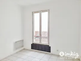 Vente 2P traversant, beau potentiel à Vincennes