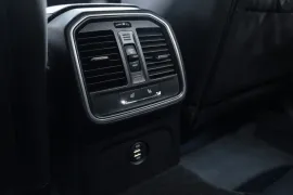Voiture Porsche Macan Turbo Exclusive