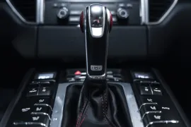 Voiture Porsche Macan Turbo Exclusive