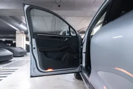 Voiture Porsche Macan Turbo Exclusive