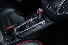 Voiture Porsche Macan Turbo Exclusive
