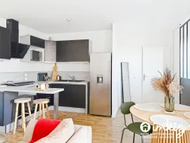 Vente Grand studio / T2, balcon et parking privé