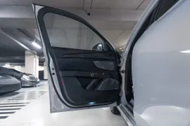 Voiture Maserati Grecale Modena Hybride