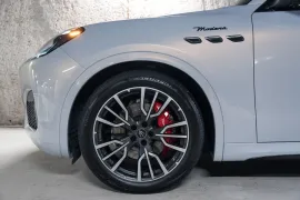 Voiture Maserati Grecale Modena Hybride