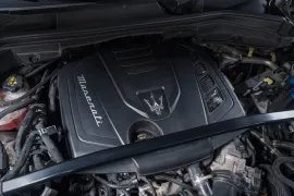 Voiture Maserati Grecale Modena Hybride