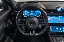 Voiture Maserati Grecale Modena Hybride