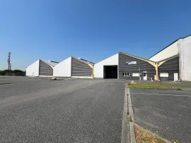 Location À louer – Local industriel de 6 388 m² dans la zone d'activités de Coquelles – P