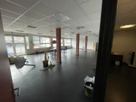 Vente À vendre – Local d'activités de 1 700 m² à Calais – Pas-de-Calais (62)