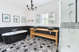 Vente Maison bourgeoise de 237 m² avec piscine