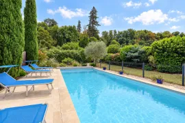Vente Maison bourgeoise de 237 m² avec piscine