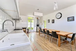 Vente Maison bourgeoise de 237 m² avec piscine