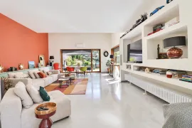 Vente Maison bourgeoise de 237 m² avec piscine