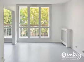 Vente Ivry-sur-Seine  4 pièces avec balcons cave et box